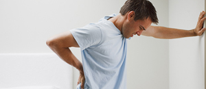  Rückenschmerzen? Mit einigen einfachen Tricks lassen sich Schmerzen im Rücken vorbeugen.